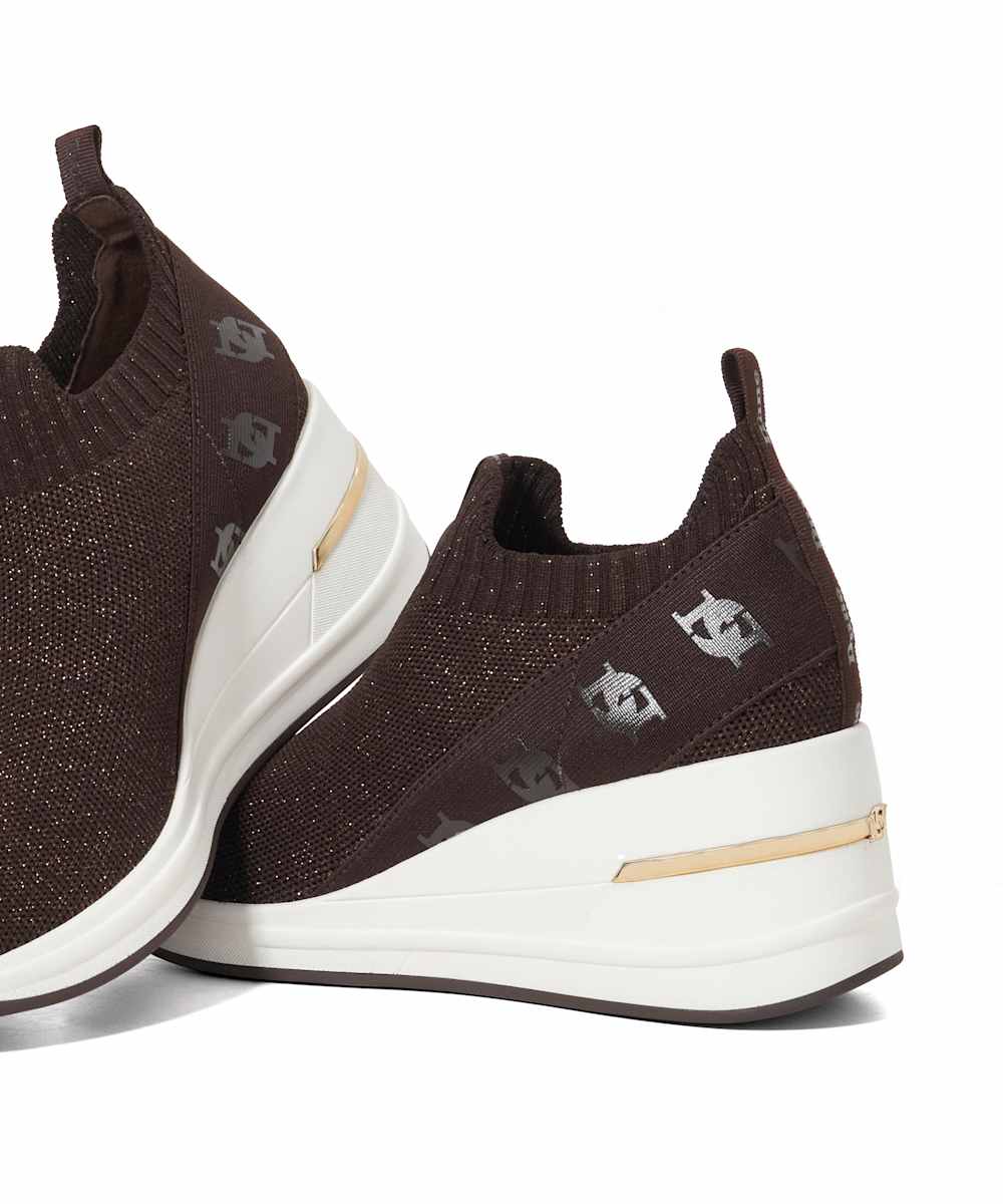 Elevates - Brown - Image 5
